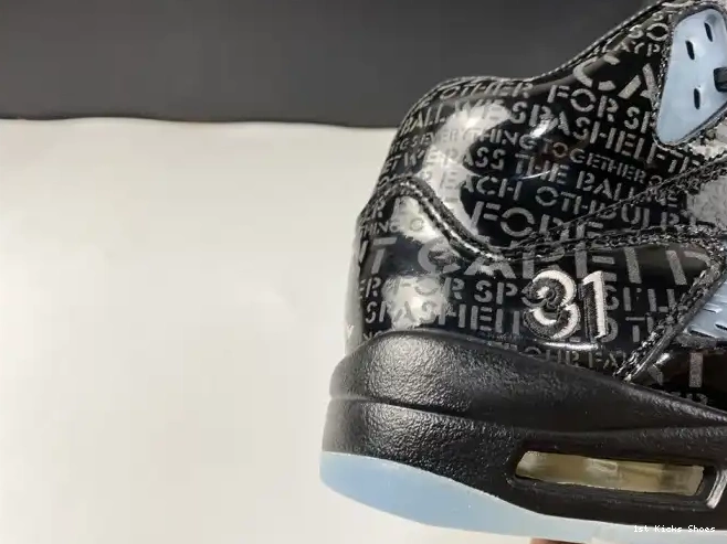 1st Kicks Jordan 633068-010 Retro AIR Doernbecher 5 0604